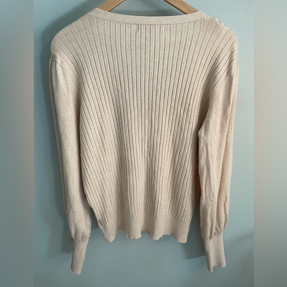 Marled Reunited Clothing Women’s Cream Ribbed Buttoned Cardigan - Picture 2 of 11